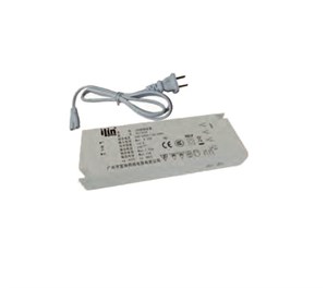 ترانس یورو پلاگ 15 وات ارتفاع 18 و عمق 48 و عرض 128 میلیمتر فانتونی کد N810
