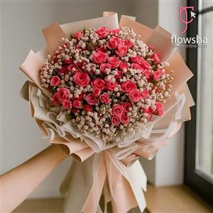 دسته گل رز مینیاتوری و ژیپسوفیلا گیسوم