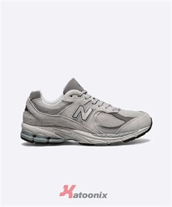 New-Balance 2002R