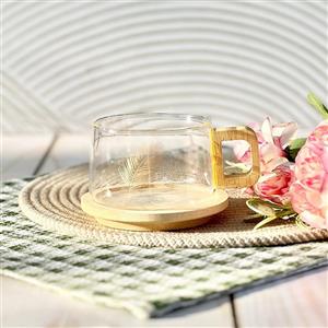 لیوان پیرکس زیر بامبو