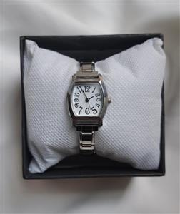 ساعت مچی چارم خور استیل صفحه سفید عددی