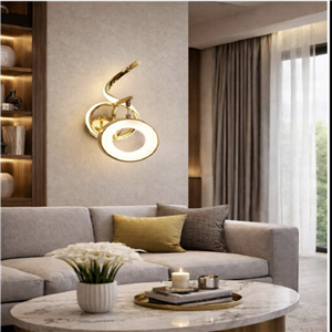 جدیدترین چراغ دیوارکوب پرنور و لوکس و خاص طلایی