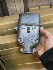 چهارشاخه و پریز صنعتی چدنی مغزی چینی 380V ولت 40A آمپر (سیار)مادگی