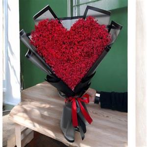 دسته گل طبیعی بهار رنگ قرمز