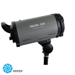 فلاش استودیویی M-200 متل