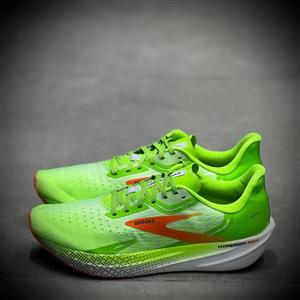 کتونی رانینگ بروکس brooks hyperion max