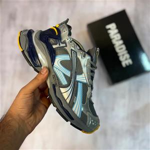 کفش و کتونی بالنسیاگا رانر طوسی مردانه