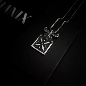 گردنبند شهباز کاویانی