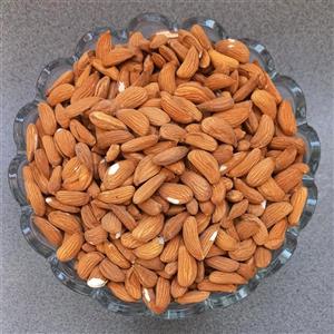 مغز بادام درختی ایرانی (مامایی سایز متوسط) پرچرب و شیرین