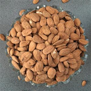 مغز بادام درختی ایرانی شاهرودی (درشت و شیرین) تازه و پرمغز