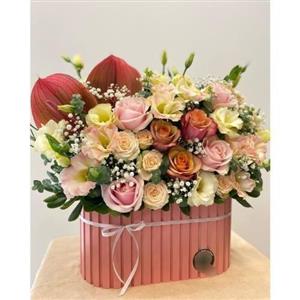 باکس گل اورینتال و گلایول برای روز مادر 4676