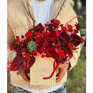 باکس گل ارکیده و ادریسی برای روز زن 4578