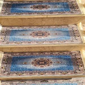 فرشینه مخمل هازان رو پله ای  H 310 ابعاد 30 در 80 (پس کرایه)