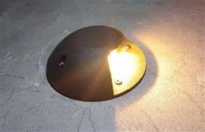 چراغ دفنی یک طرفه