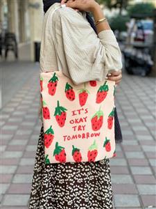 ساک دستی پارچه ای توت فرنگی نوشته دار