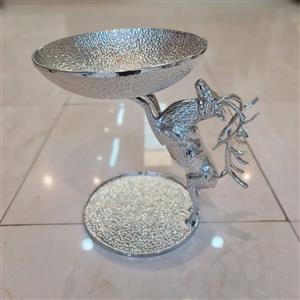 میوه خوری آلومینیومی طرح گوزن پرشی در دو رنگ طلایی و سیلور 