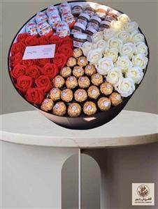 باکس گل و شکلات لاکچری | گلفروشی فلورسا کد ۱۵۵ | کد: ZNB-O0Q