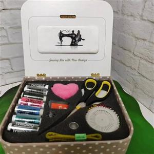 جعبه خیاطی  طرح خانم خیاط
