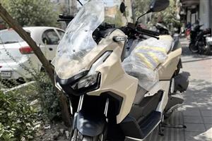 موتور سیکلت هوندا ADV 160-1404