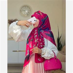 روسری حریر ایتالیایی طرح گل و پرنده / ارسال رایگان