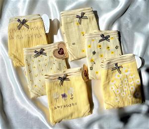 شورت زنانه عروسکی سایز بزرگ ۳ایکس لارج برند دنیز وارداتی جنس کبریتی نخ پنبه