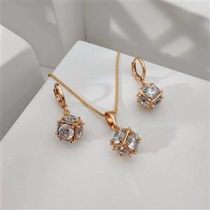 سرویس گوشواره و پلاک طرح مکعبی ژوپینگ کد 375