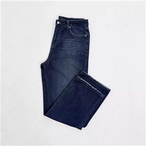 شلوار جین نیم بگ قواره دار آبی تیره