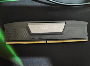 رم 16 گیگ DDR5 باس 5600 ساخت کورسیر تایوان آکبند