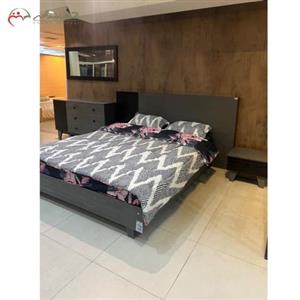 سرویس خواب دارای و دو پاتختی