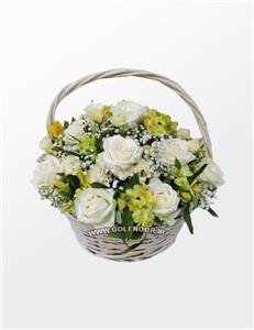 سبد گل رز و آلستر قرمز