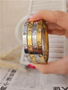 دستبند النگویی کارتیه لاو Love