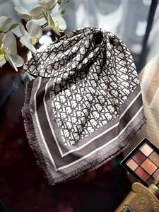 روسری ساتن توییل دیور وارداتی