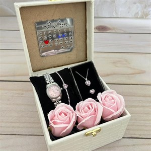 باکس کادو دخترانه رویا