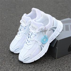 نایک وومرو- nike vomero 5