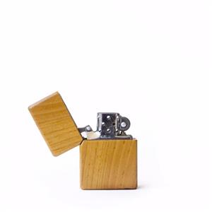 فندک چوبی - فندک چوبی دست‌ساز به سبک زیپو رنگ هولیکا