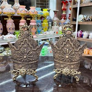 یک عدد نماد برنجی تاج شاهنشاهی طرح قدیم