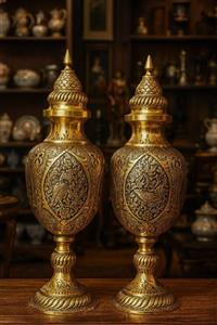 یک جفت کاپ برنجی تمام قلم