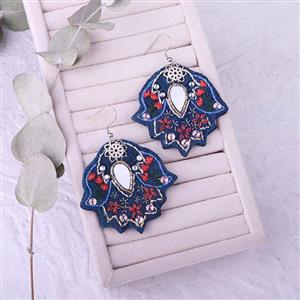 گوشواره نمدی دست دوز لاله عباسی