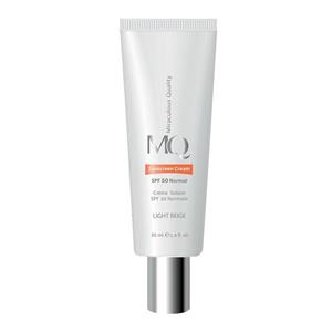 کرم ضد آفتاب نرمال بژ طبیعی SPF50 ام کیو