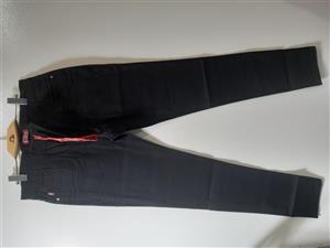 شلوار جین مردانه راسته ( REGULAR ) مشکی کد RG1119