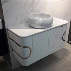 کابین PVC مدل سرو لیرا با رنگ سفید طلایی و صفحه ازنا