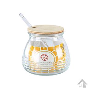 عسل‌خوری سان پیشتازان به همراه قاشق مخصوص