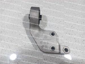 دسته موتور عقب لیفان 820 بوش کوچک