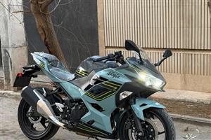 موتور سیکلت کاوازاکی نینجا 250-1404