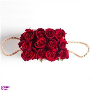 جعبه گل رز قرمز چوبی کوچک
