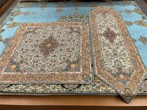 رومیزی ترمه ابریشم طرح سپهر 1*1 کد 6