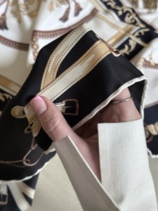 روسری ابریشم توییل 2250