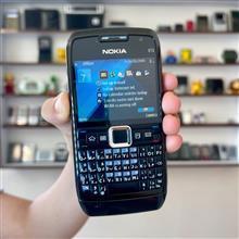 نوکیا E71 آکبند و لاکچری