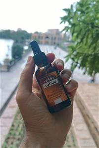 ### 🌿 **روغن منداب اصل: گنجینه فراموش شده طب ایرانی برای پوست، مو و سم‌زدایی!****کشف اسرار \