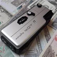 دوربین عکاسی مینولتا